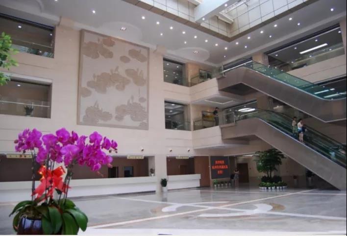 新版醫(yī)療機構(gòu)設(shè)置規(guī)劃發(fā)布!首次明確公立醫(yī)院分院區(qū)概念 新版醫(yī)療機構(gòu)設(shè)置規(guī)劃發(fā)布!首次明確公立醫(yī)院分院區(qū)概念